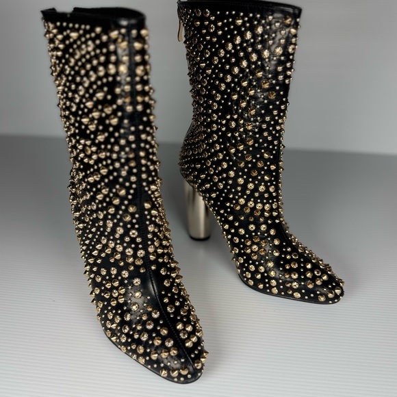 Azalea Wang “Farid” Studded Black and Gold Ankle Boots Size 8 - Picture 4 of 5